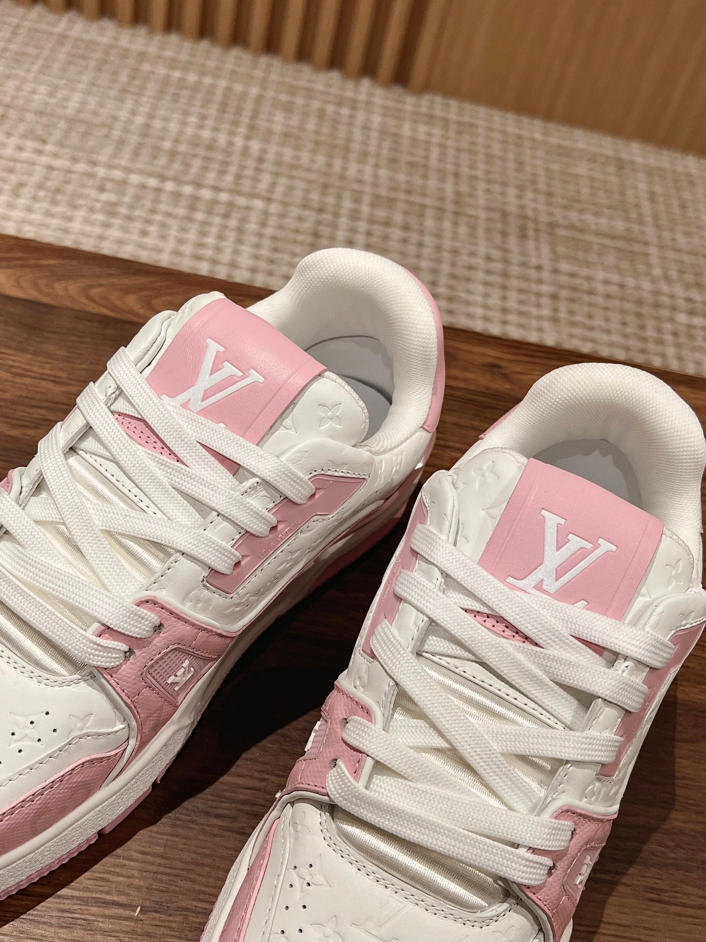 TrainerPink Rose