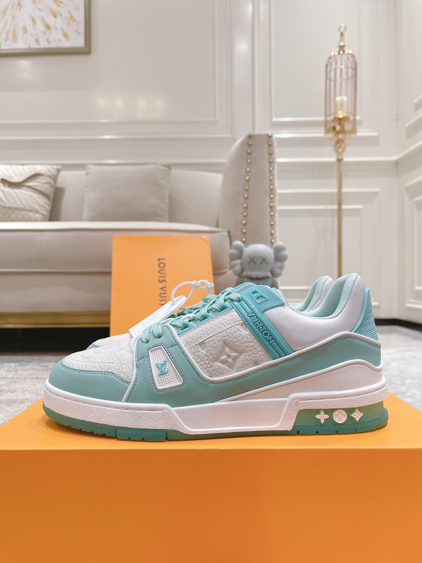 Trainer Low