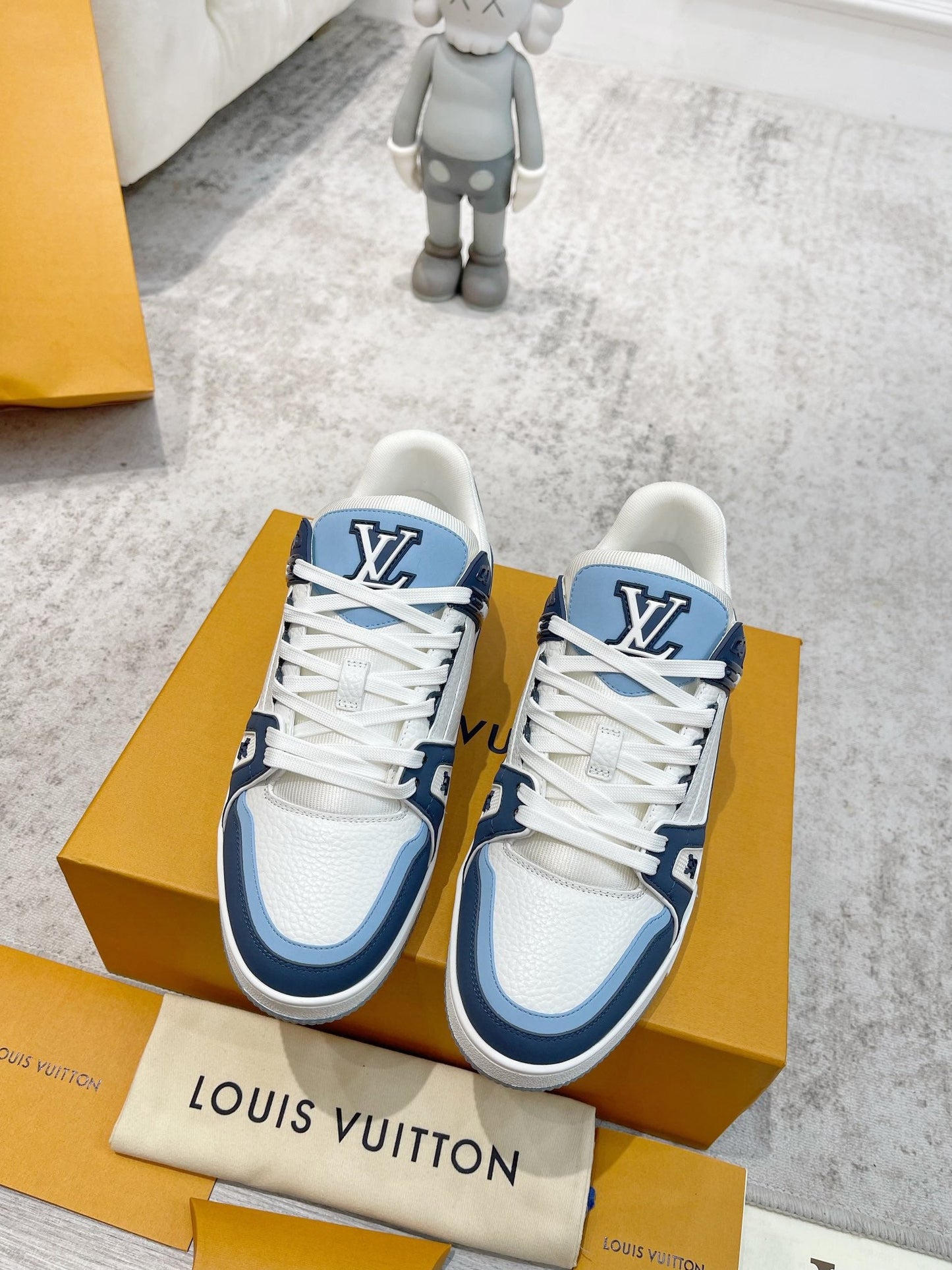 Trainer Low