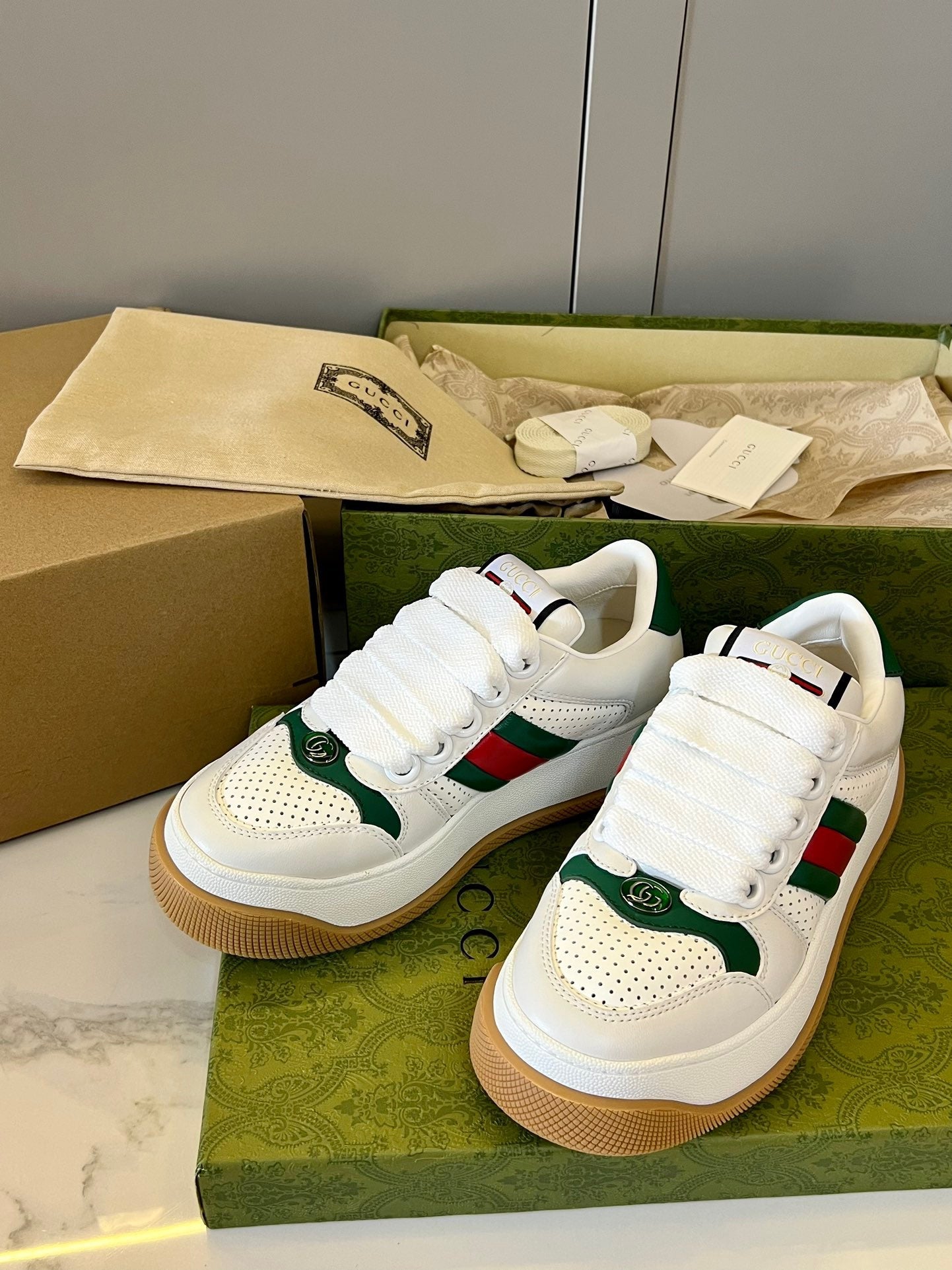 WOMEN'S SCREENER SNEAKER