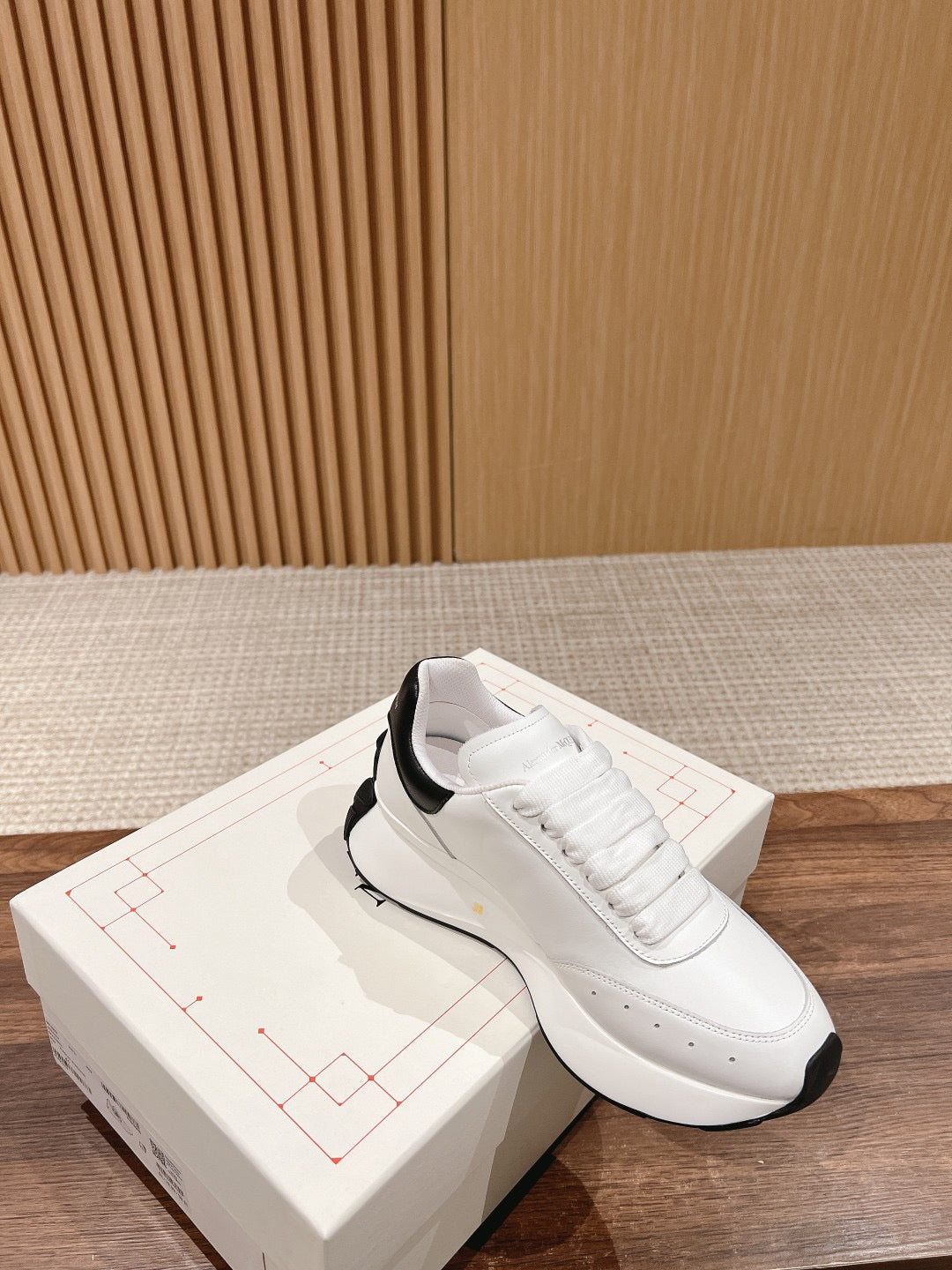 SPRINT RUNNER SNEAKERS