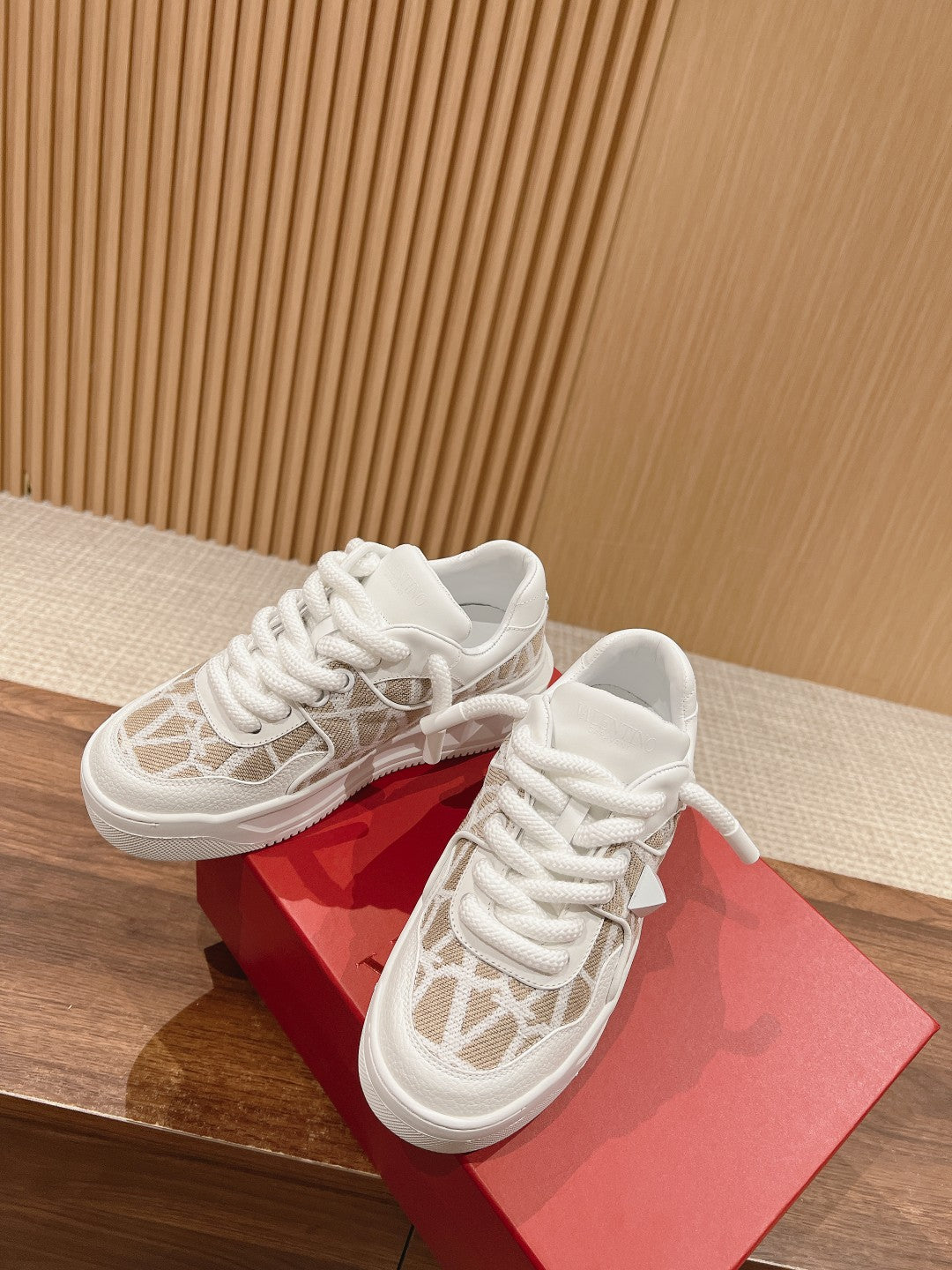 ONE STUD XL LOW-TOP SNEAKER IN NAPPA LEATHER AND TOILE ICONOGRAPHE FABRIC
