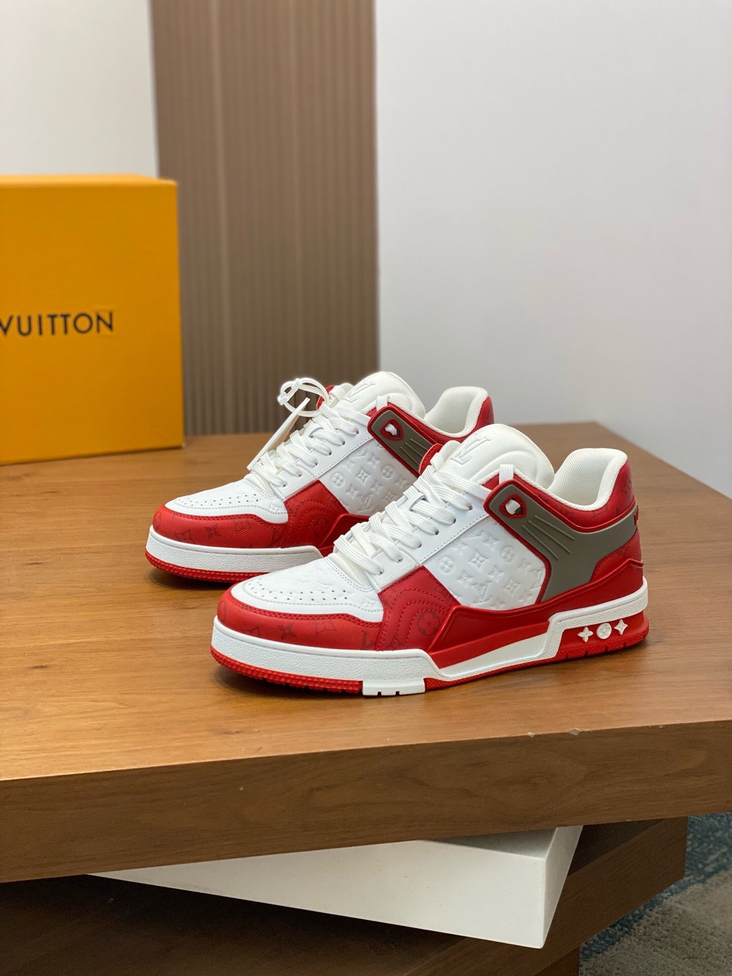 Trainer Grey White Sneaker