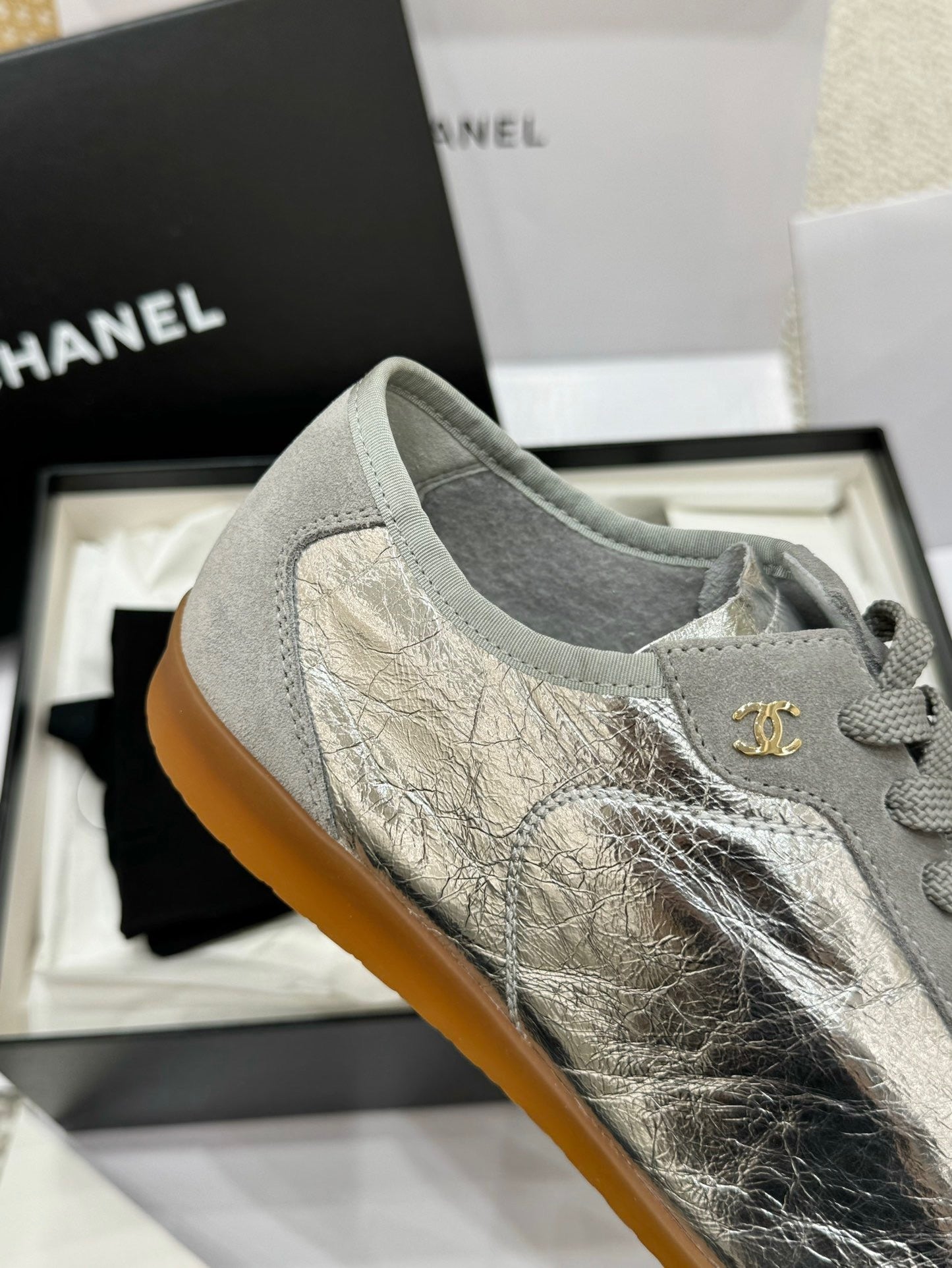 Calfskin & Suede CalfskinBlack Sneaker
