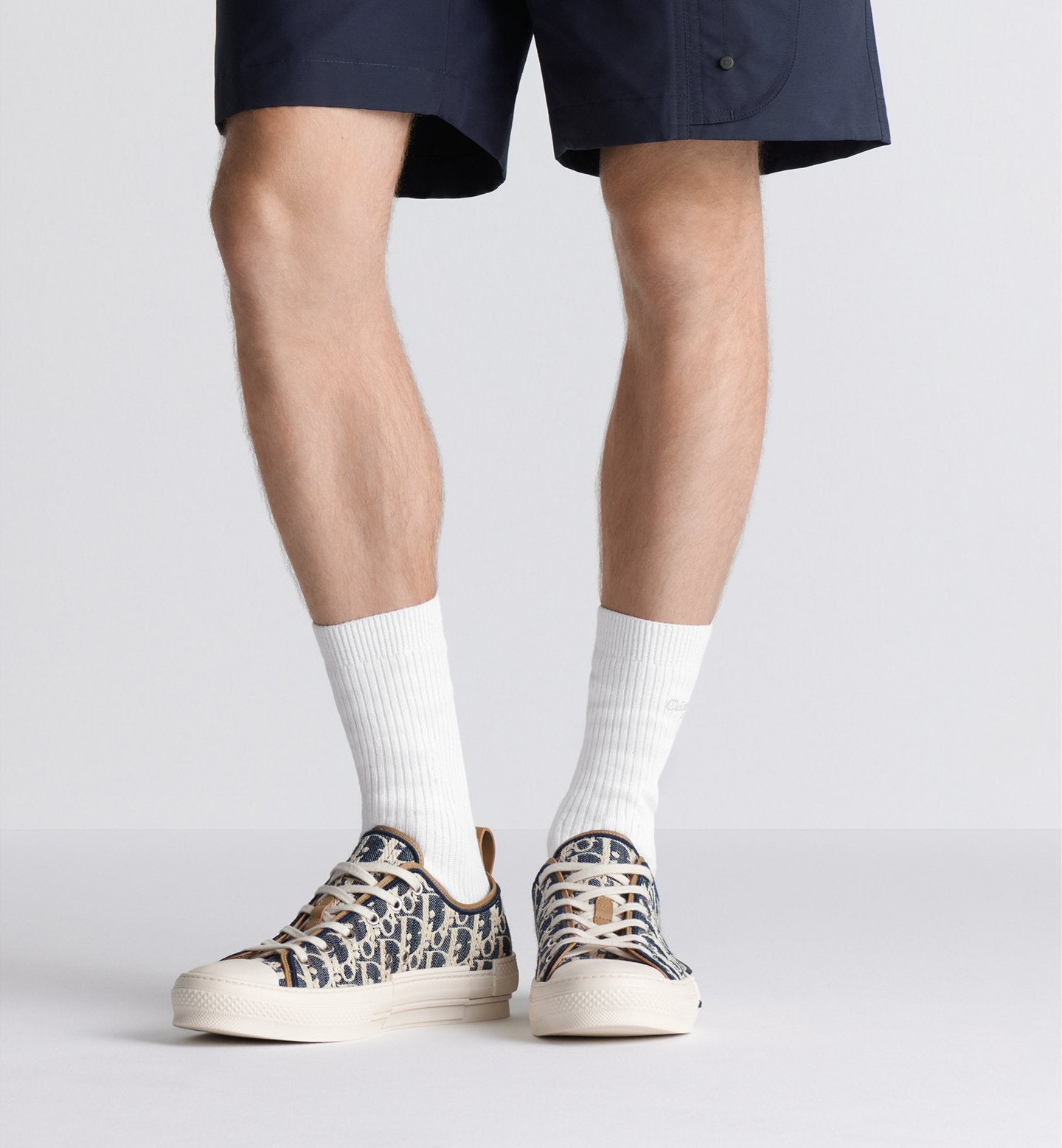 B23 League Low-Top Sneaker