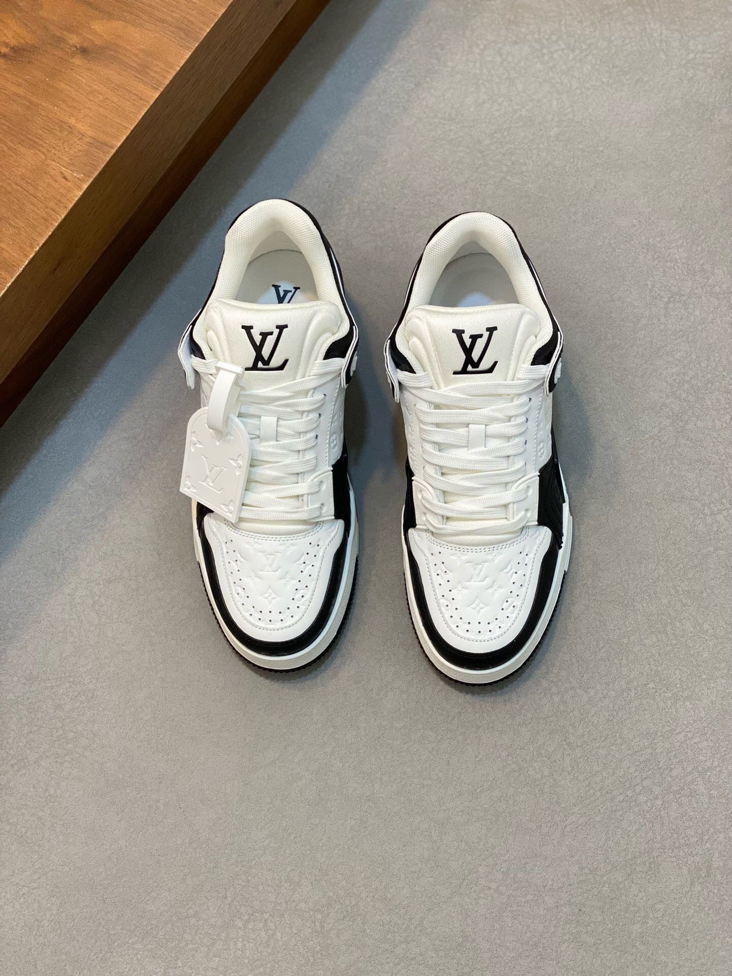 Trainer Grey White Sneaker