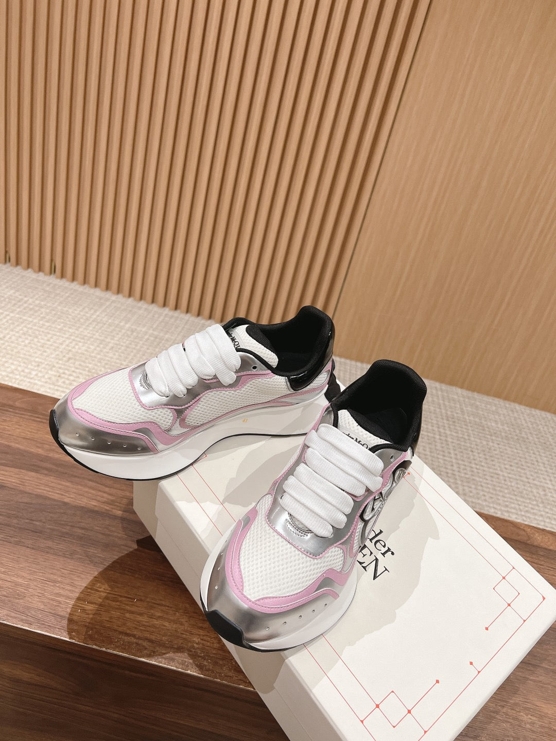 SPRINT RUNNER SNEAKERS