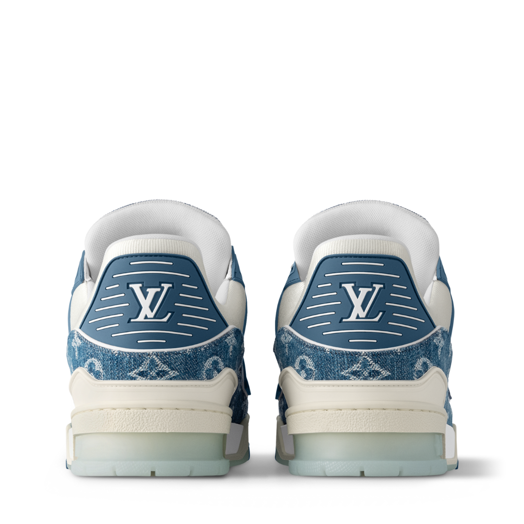 Trainer Sneaker Signature