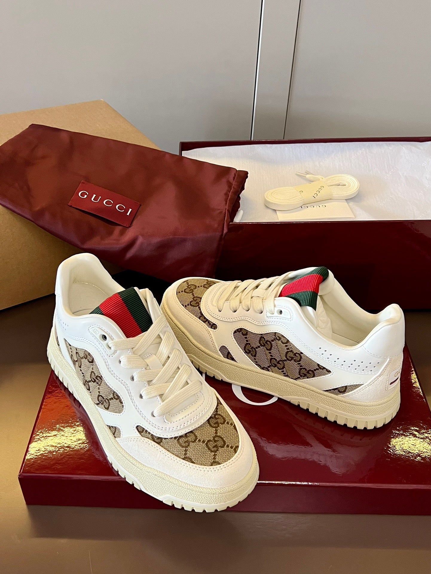 WOMEN'S RE-WEB SNEAKER