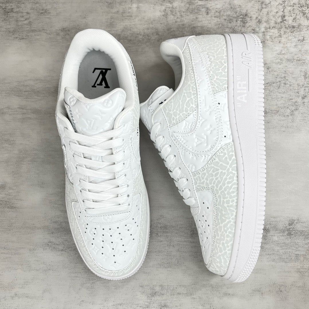 Low sneakers