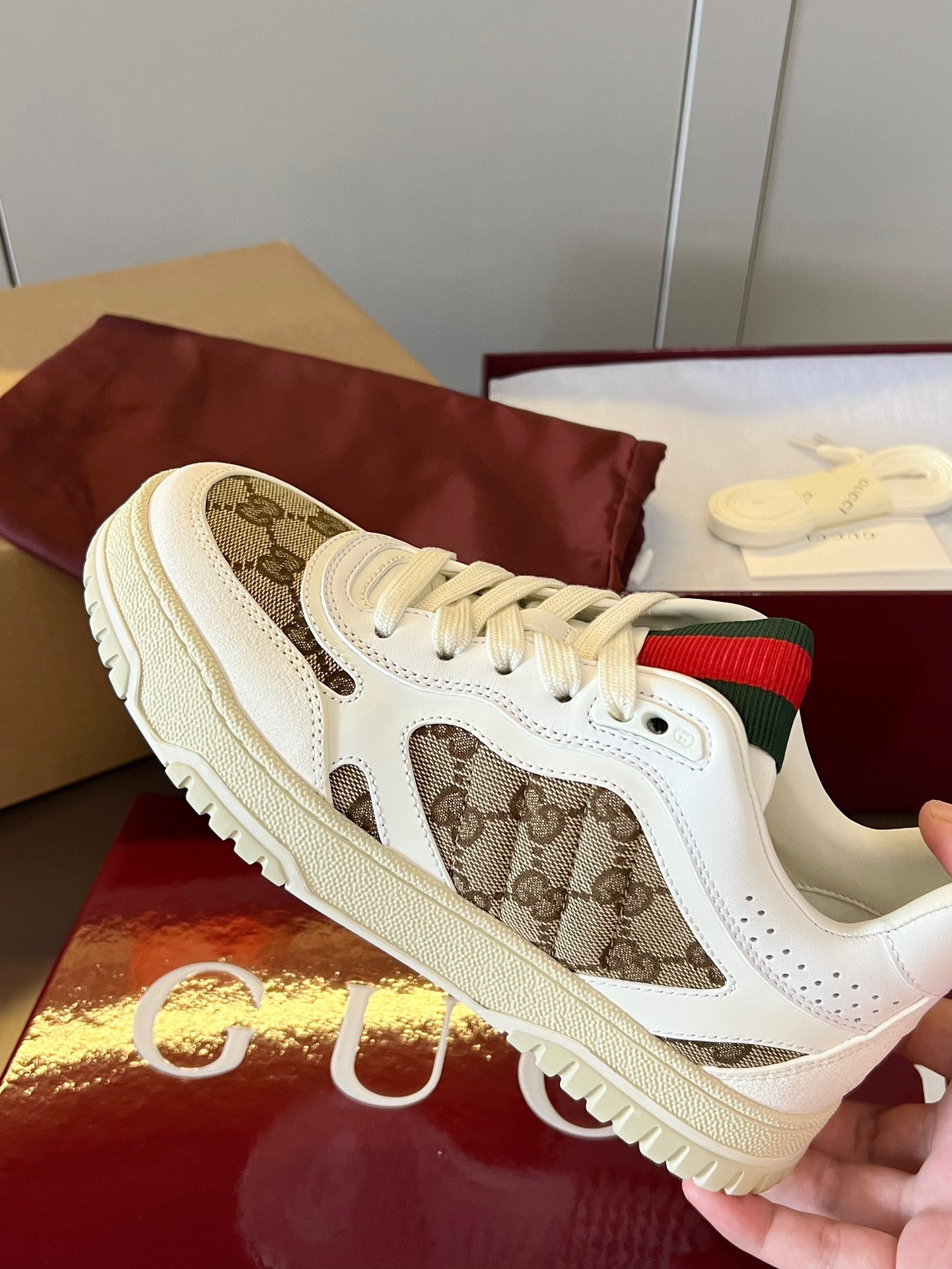 WOMEN'S RE-WEB SNEAKER