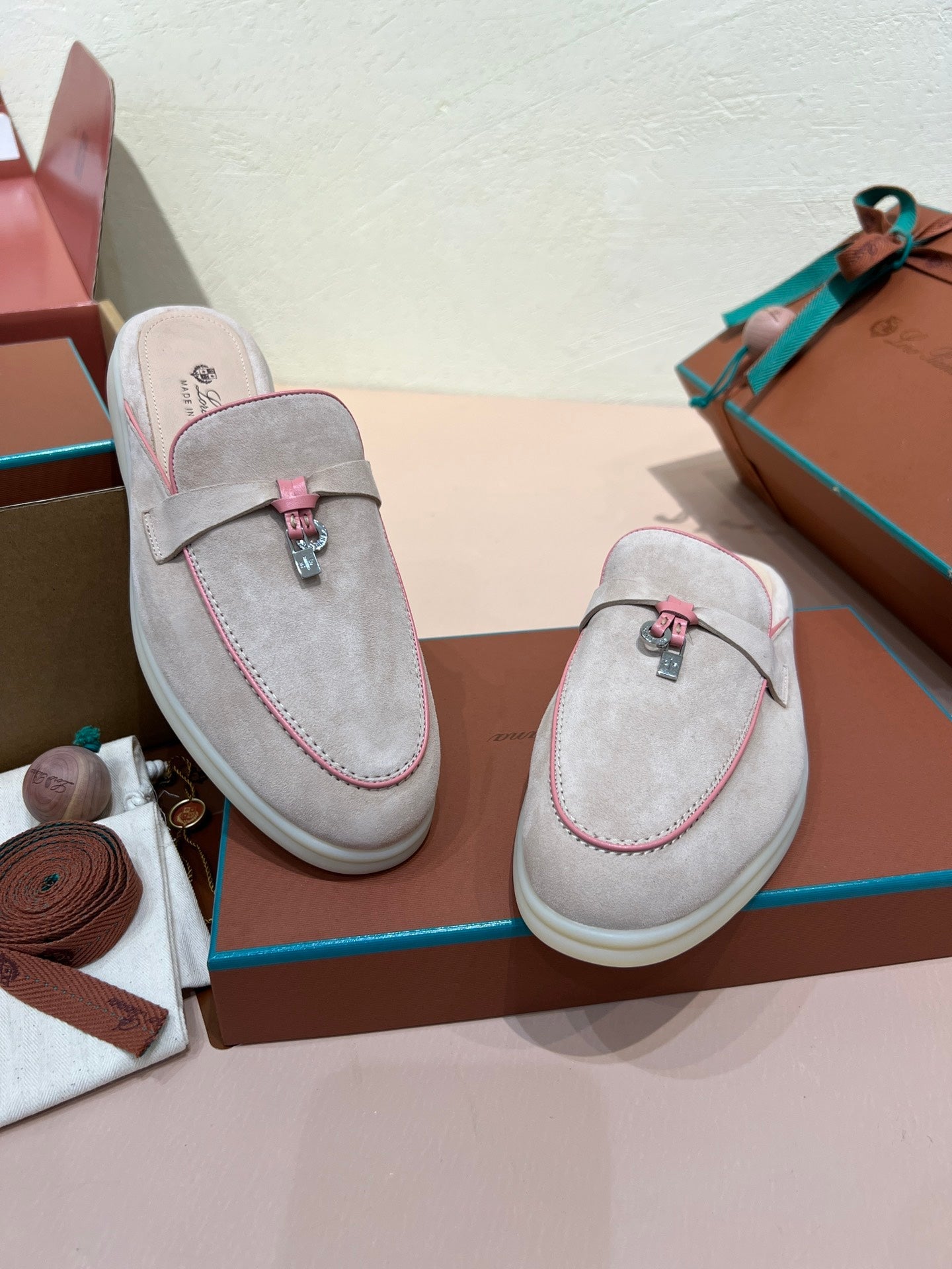 Babouche Charms Walk Loafers