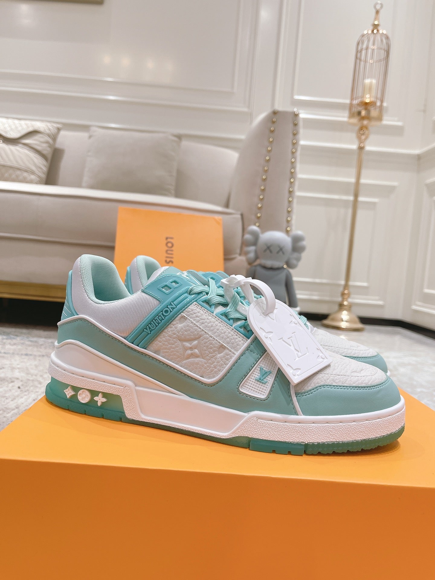 Trainer Low