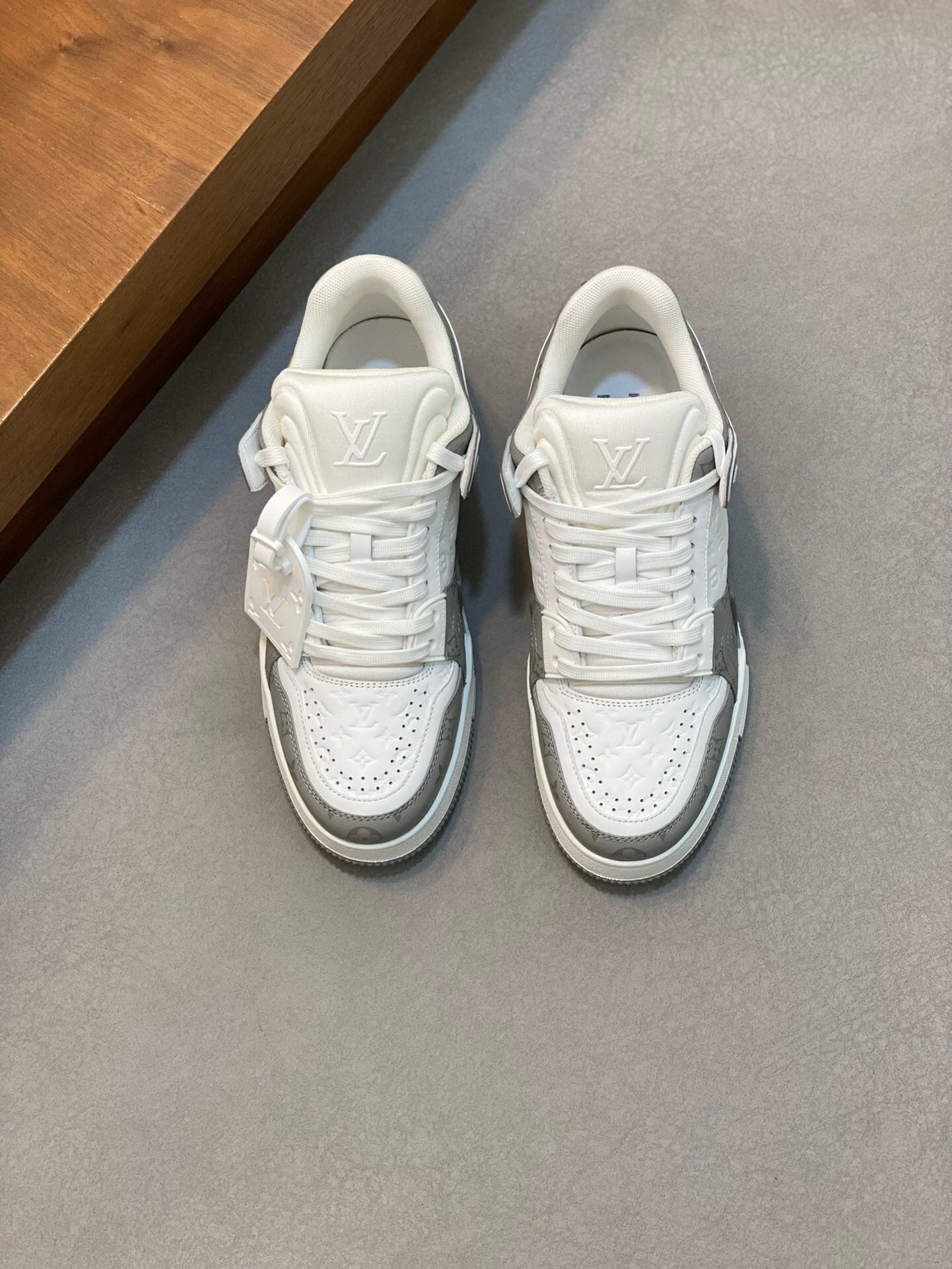 Trainer Grey White Sneaker