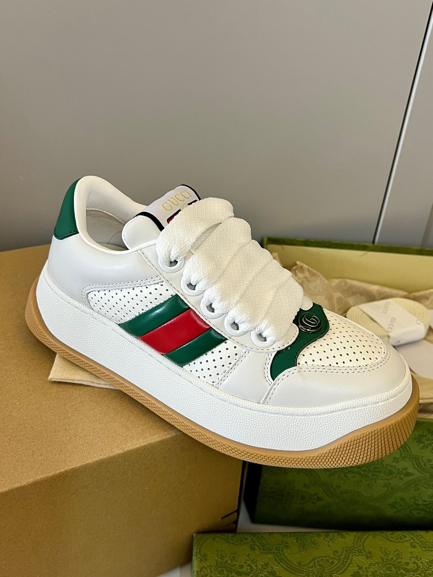 WOMEN'S SCREENER SNEAKER