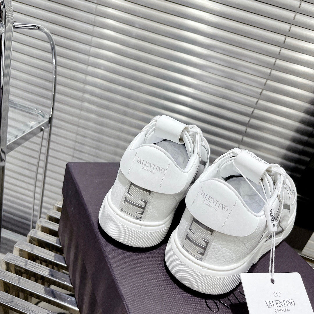 GaravaniVL7N logo-print strap sneakers