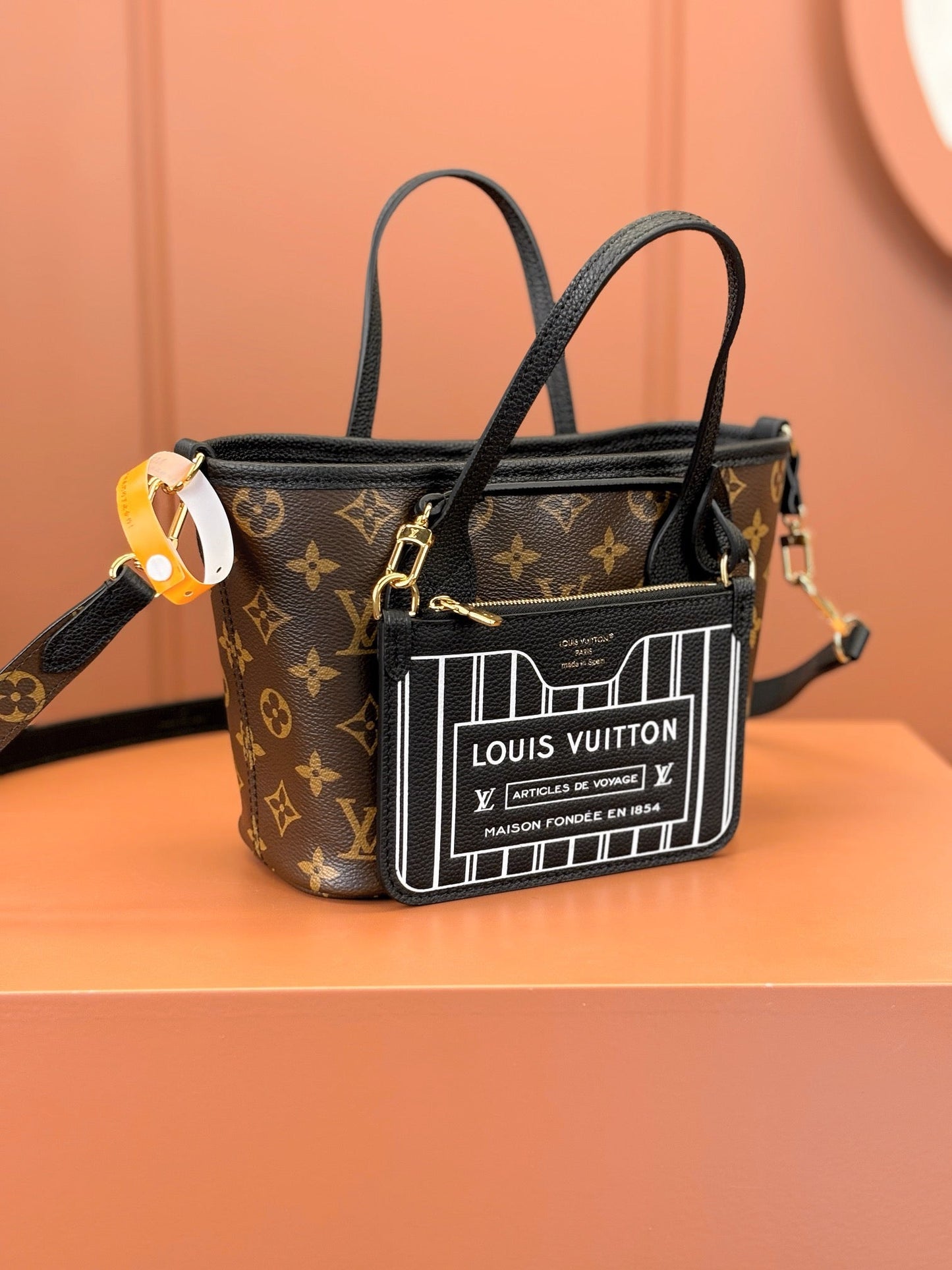 Neverfull Bandoulière Inside Out BB Bag