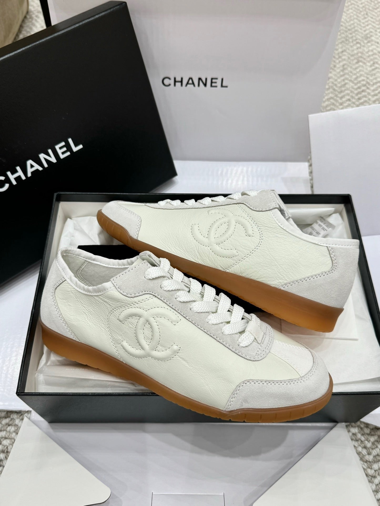 Calfskin & Suede CalfskinBlack Sneaker