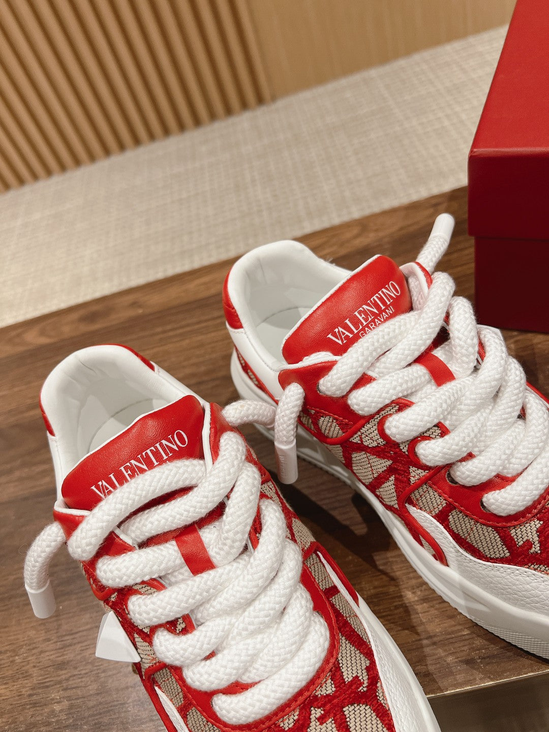 ONE STUD XL LOW-TOP SNEAKER IN NAPPA LEATHER AND TOILE ICONOGRAPHE FABRIC
