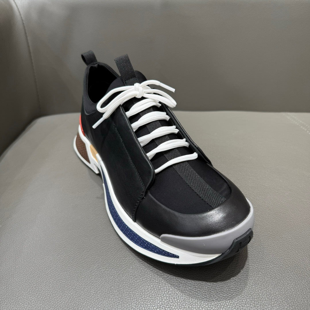 HS Sneaker