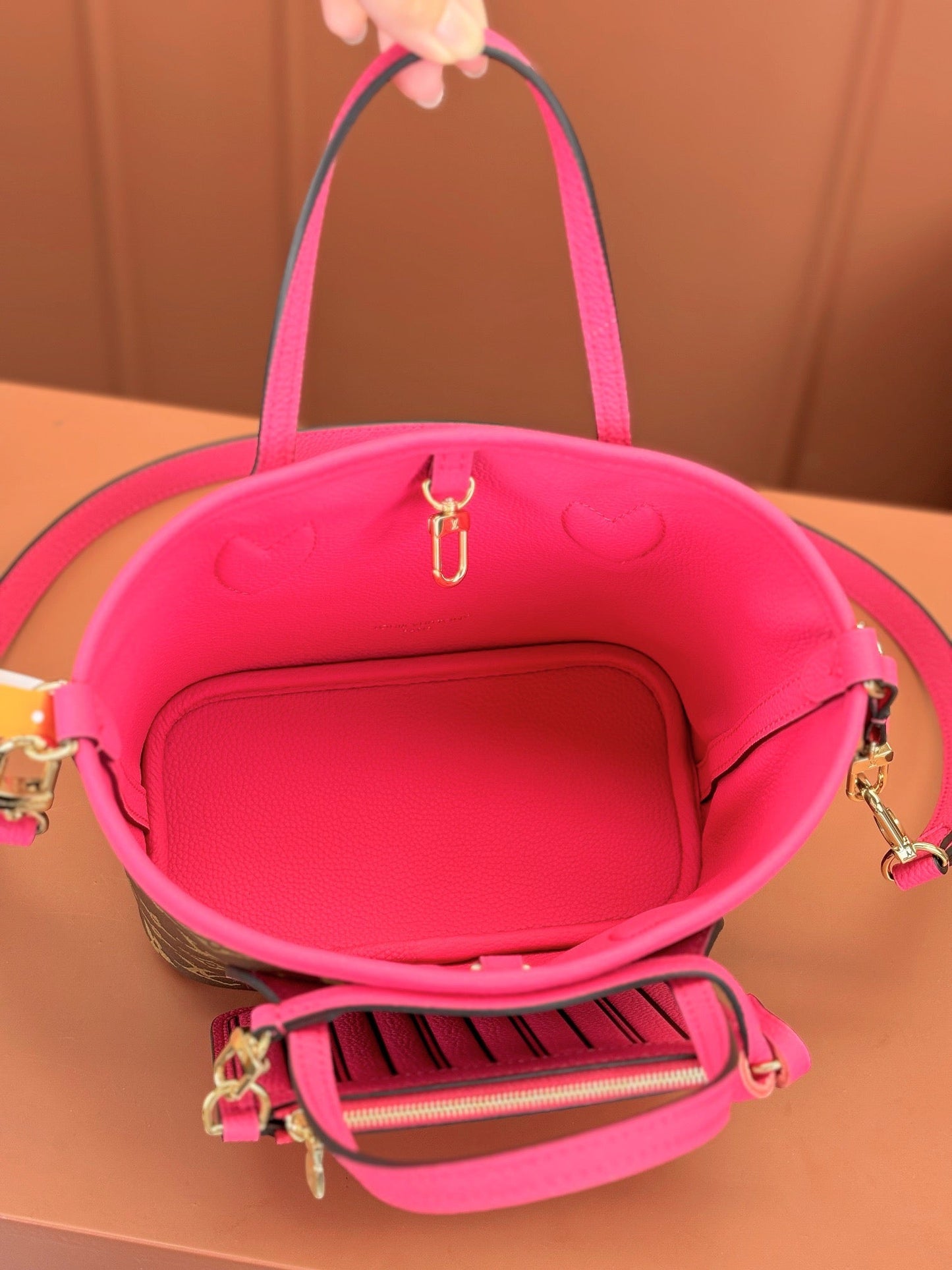 Neverfull Bandoulière Inside Out BB Bag