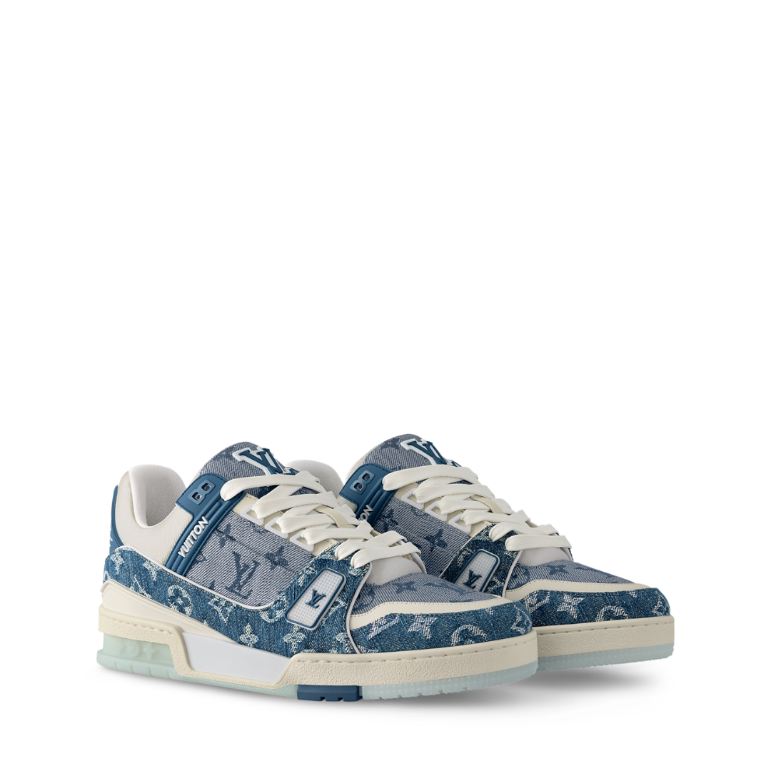 Trainer Sneaker Signature