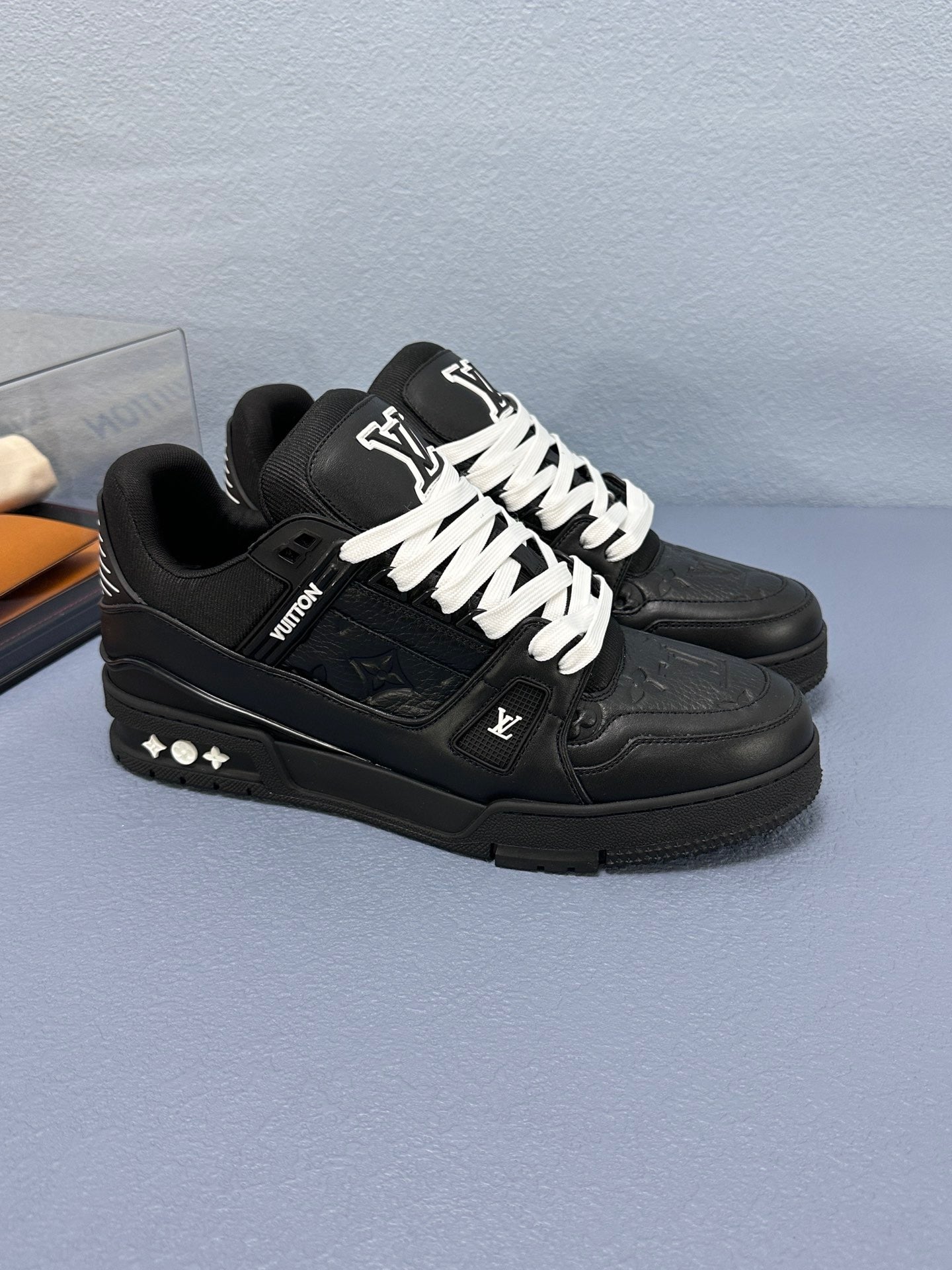 Sneaker
