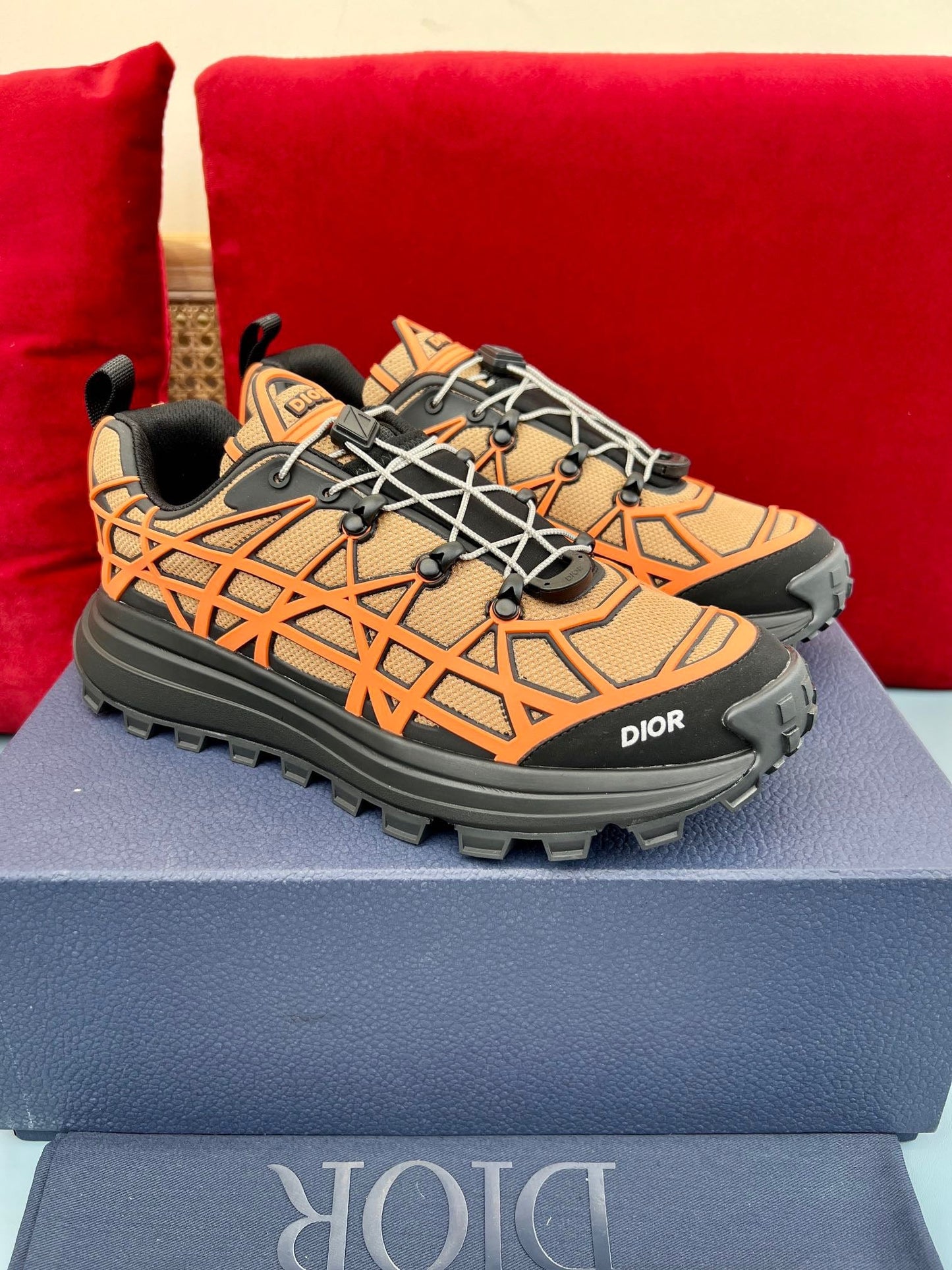B31 RUNNER SNEAKERS