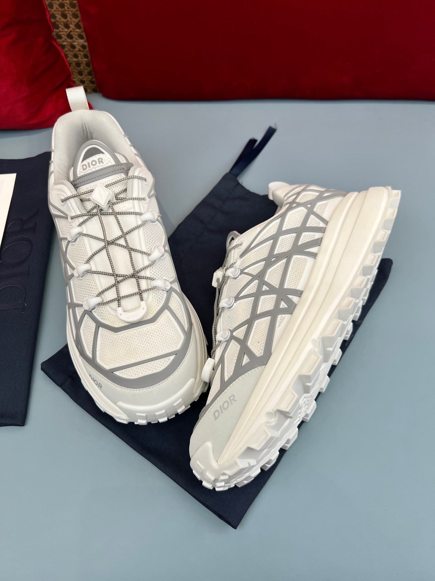 B31 RUNNER SNEAKERS - WHITE