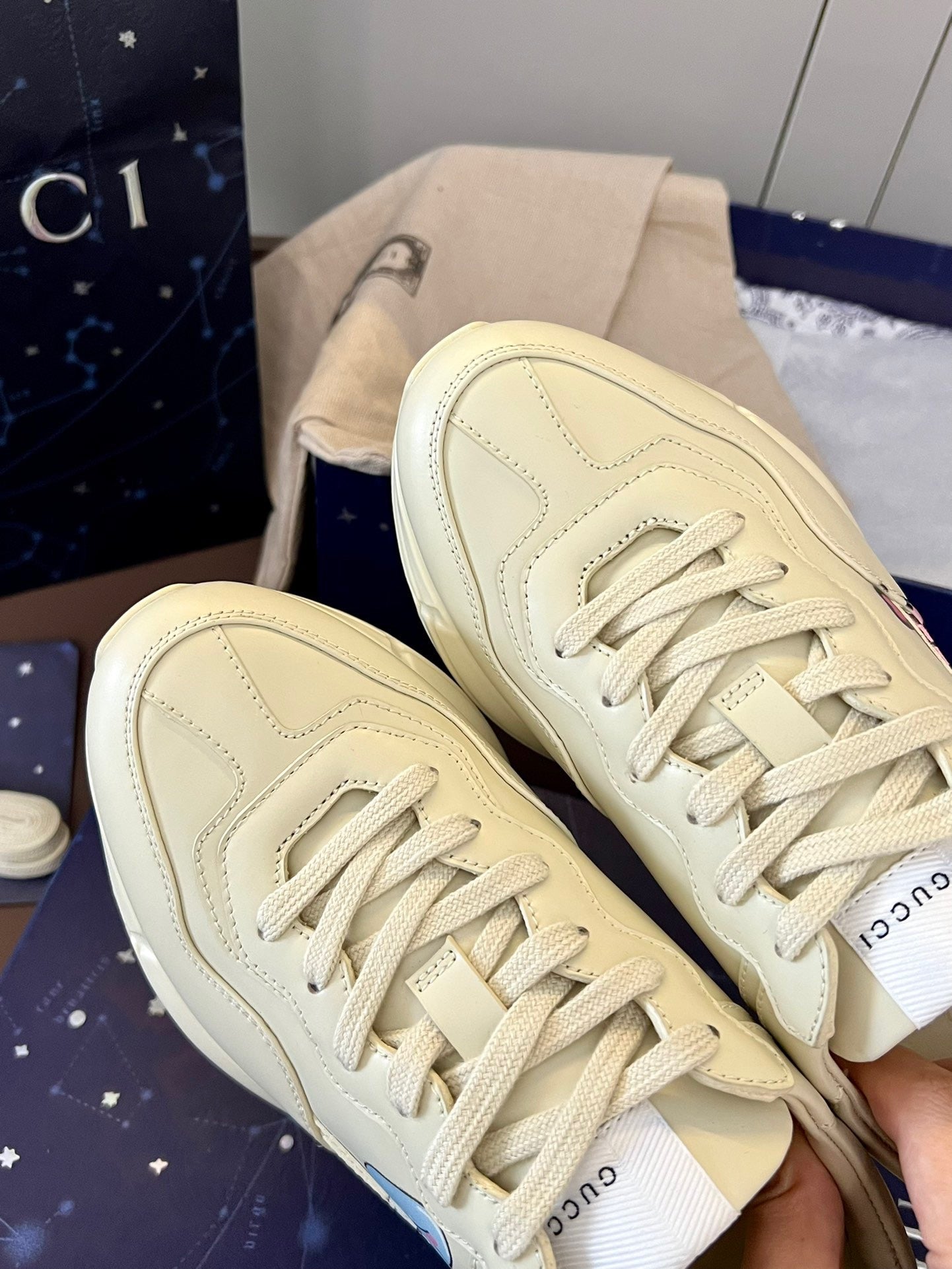 WOMEN'S RHYTON SNEAKER WITH  LOGO