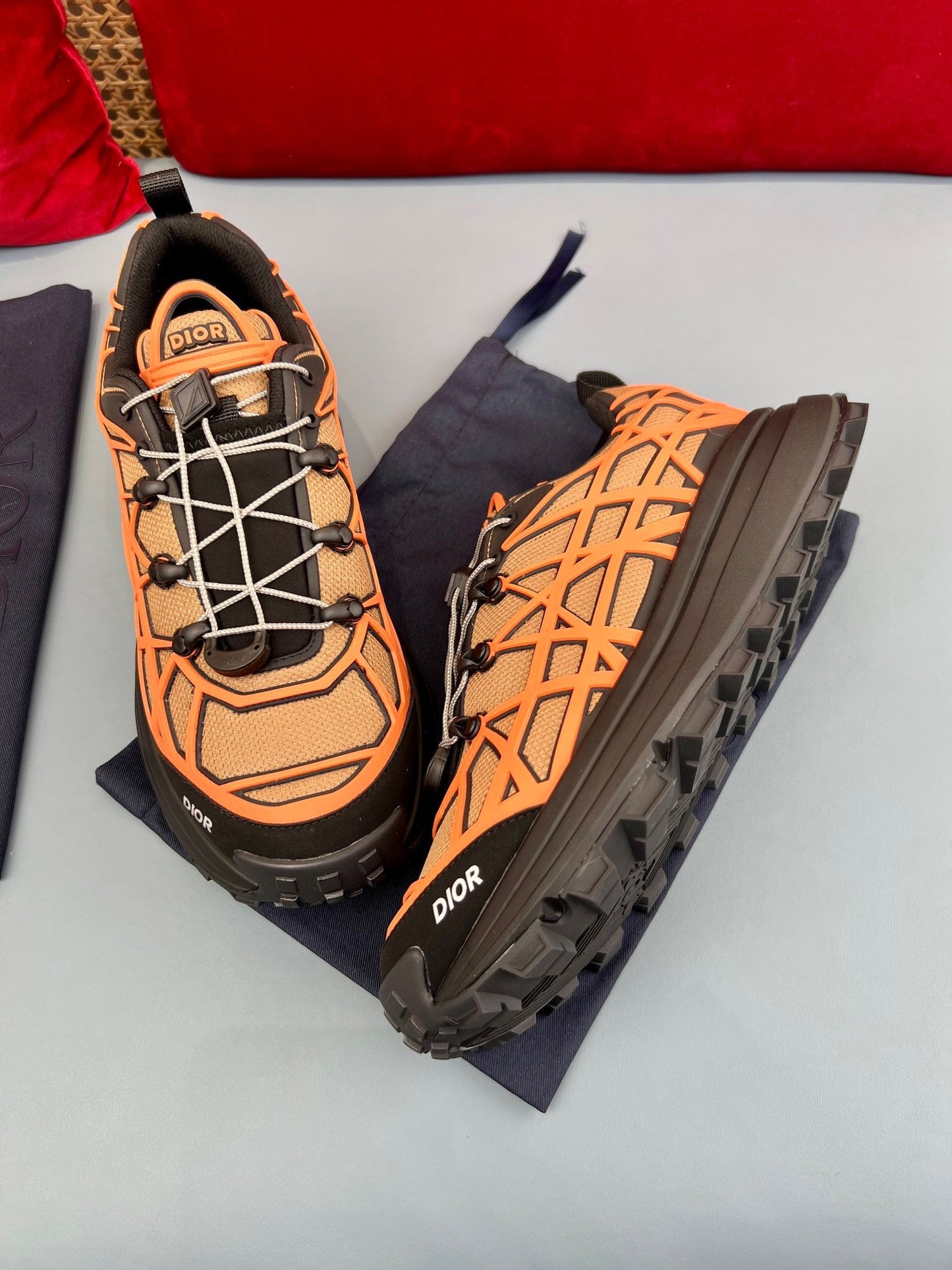 B31 RUNNER SNEAKERS