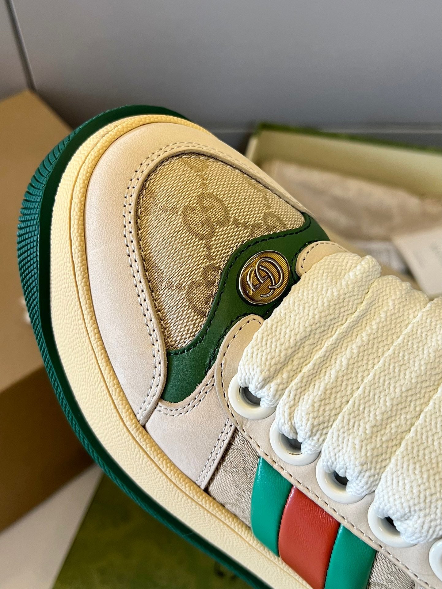 WOMEN'S SCREENER SNEAKER
