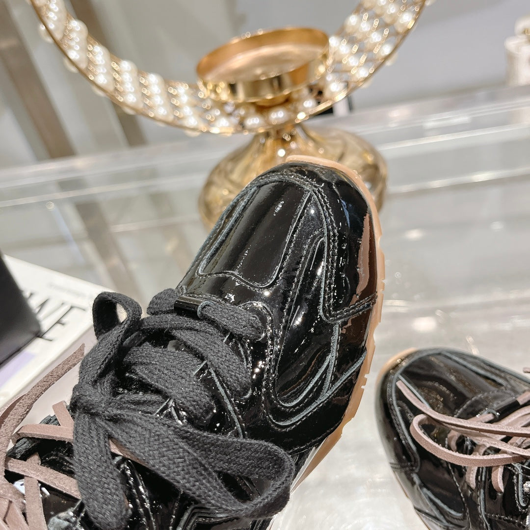 MM Black Sneaker