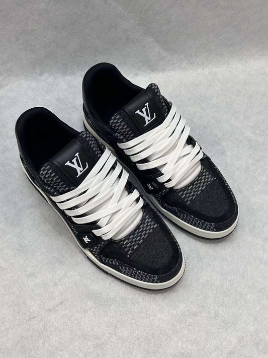 L|V Sneaker