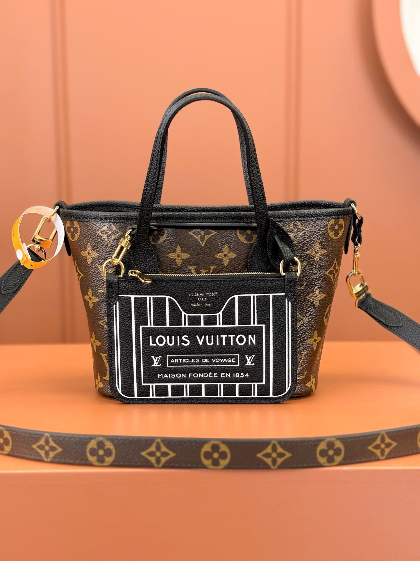 Neverfull Bandoulière Inside Out BB Bag