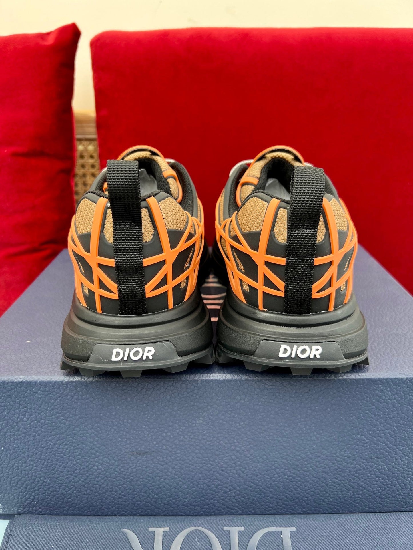 B31 RUNNER SNEAKERS