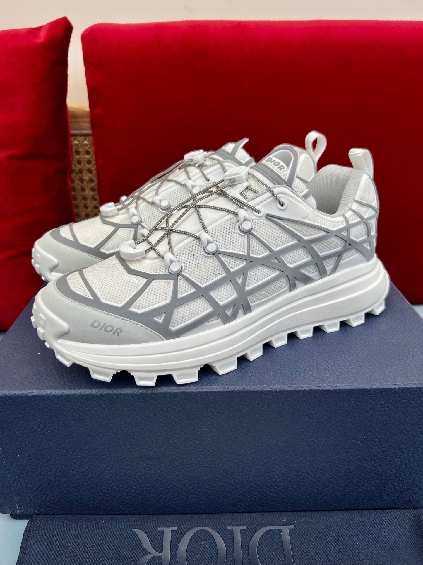 B31 RUNNER SNEAKERS - WHITE