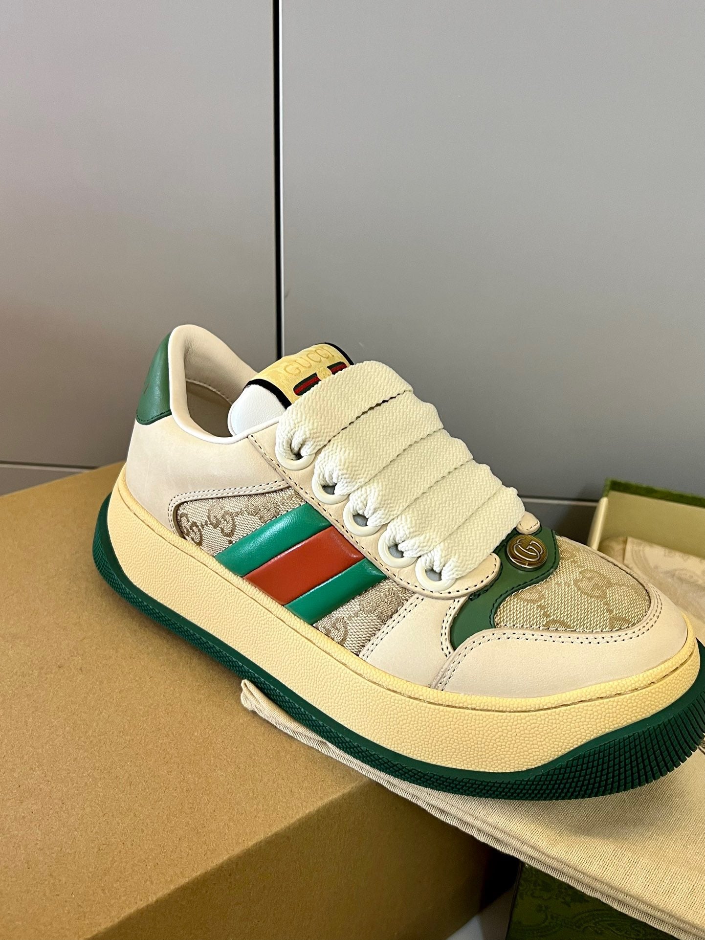WOMEN'S SCREENER SNEAKER