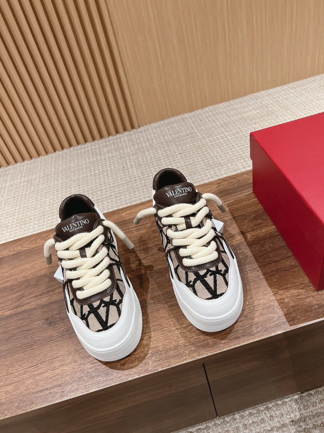 ONE STUD XL LOW-TOP SNEAKER IN NAPPA LEATHER AND TOILE ICONOGRAPHE FABRIC