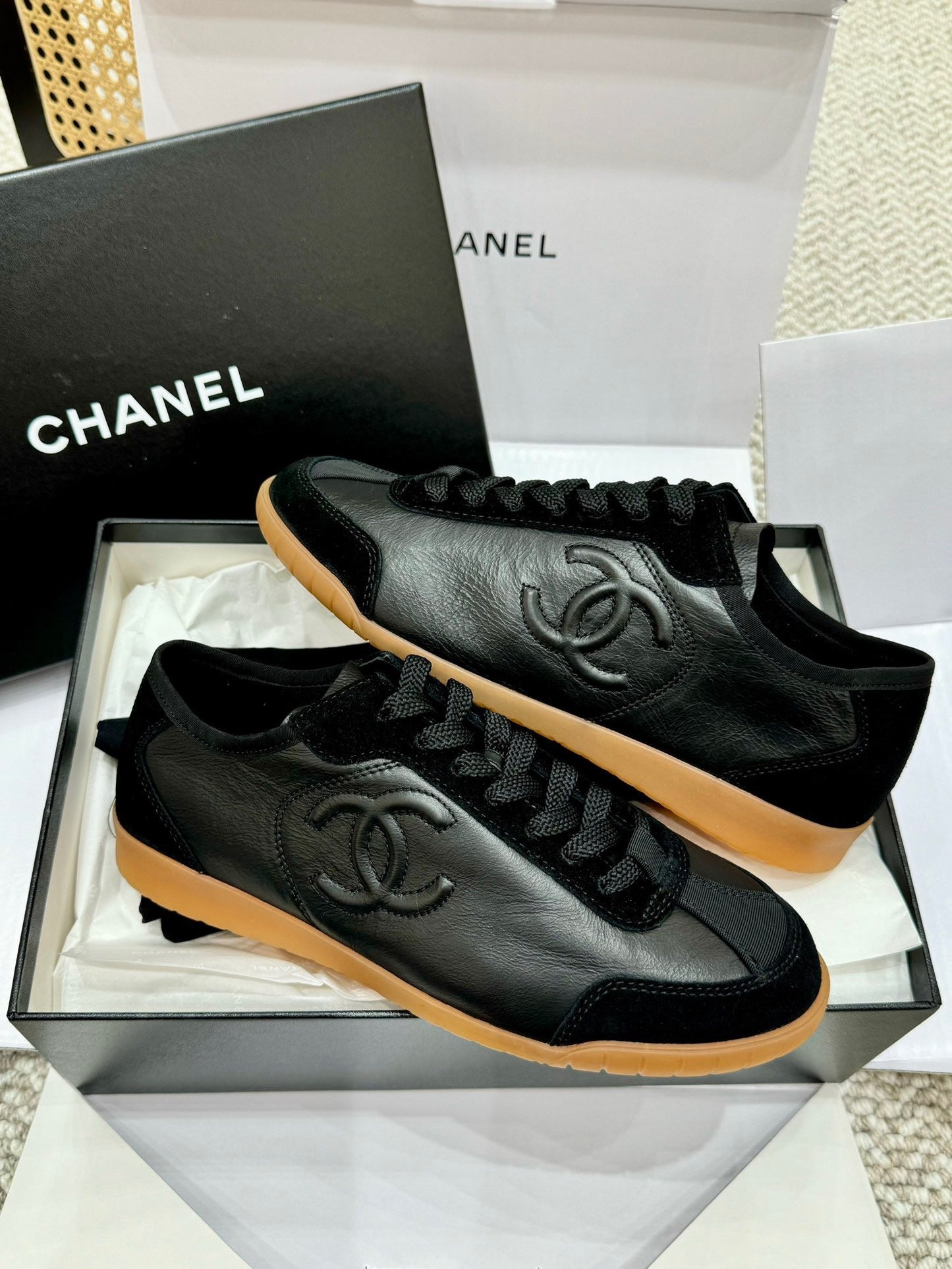 Calfskin & Suede CalfskinBlack Sneaker