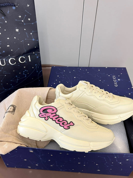 WOMEN'S RHYTON SNEAKER WITH  LOGO