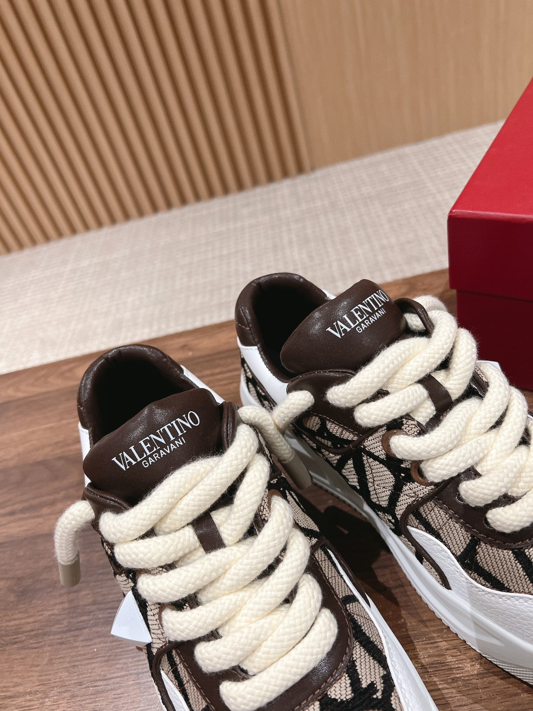 ONE STUD XL LOW-TOP SNEAKER IN NAPPA LEATHER AND TOILE ICONOGRAPHE FABRIC