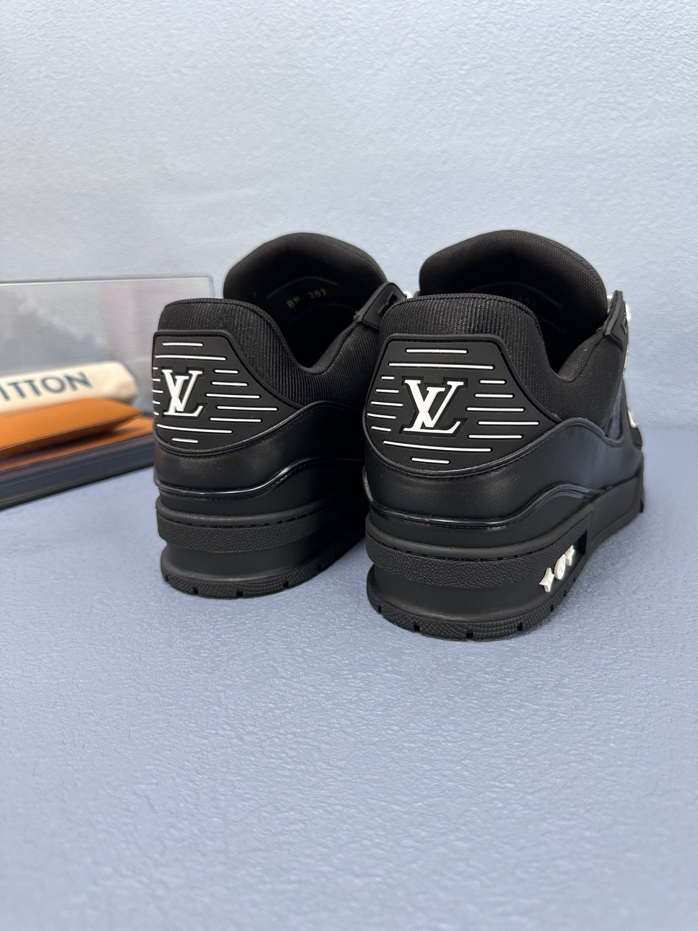 Sneaker