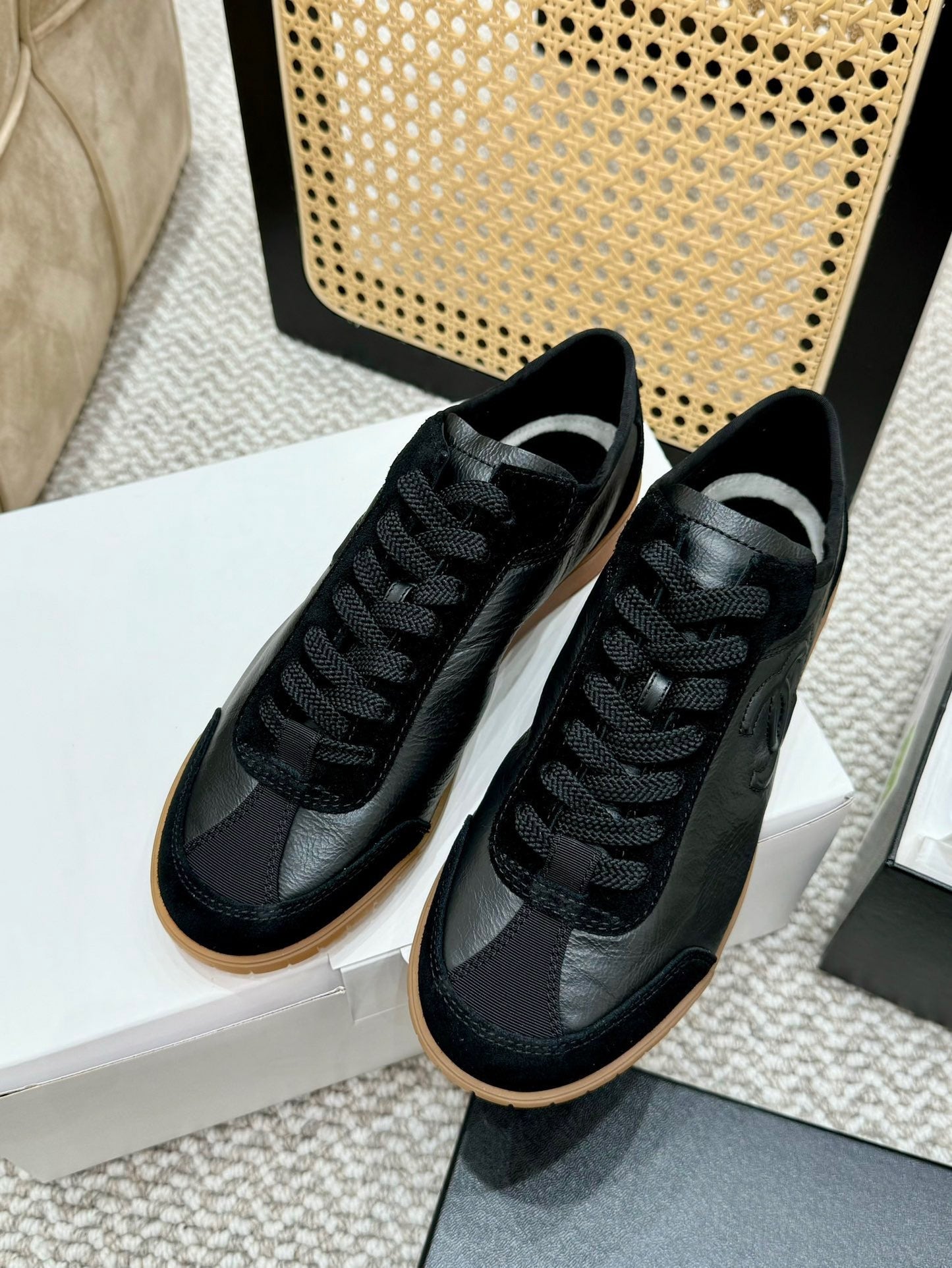 Calfskin & Suede CalfskinBlack Sneaker