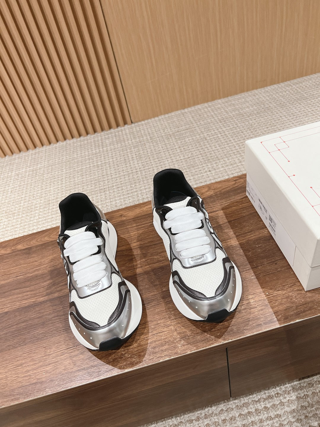 SPRINT RUNNER SNEAKERS