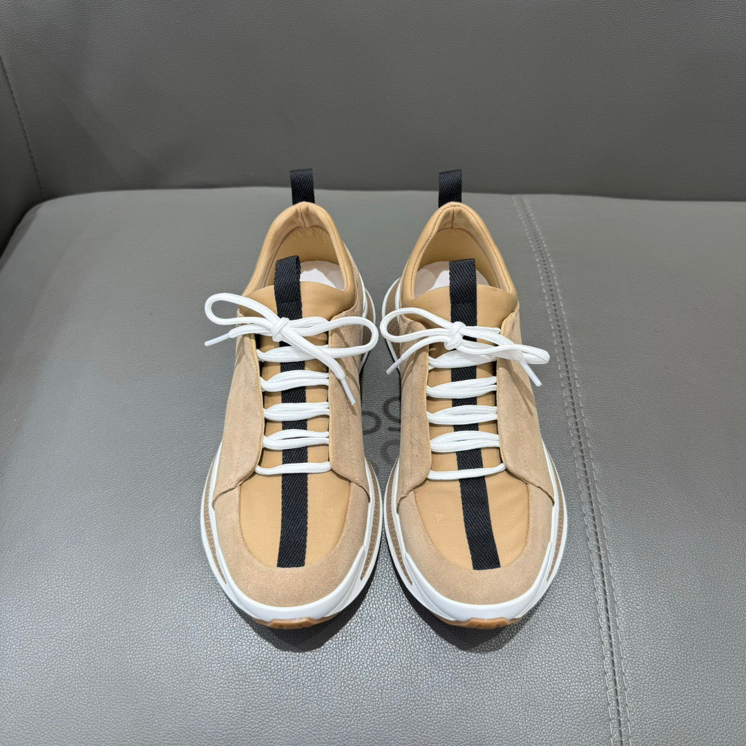 HS Sneaker