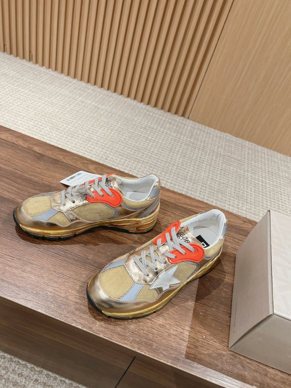 Men's Dad-Star gold with distressed finish