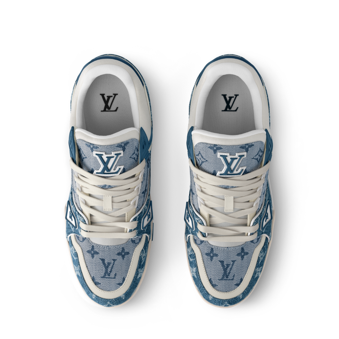 Trainer Sneaker Signature