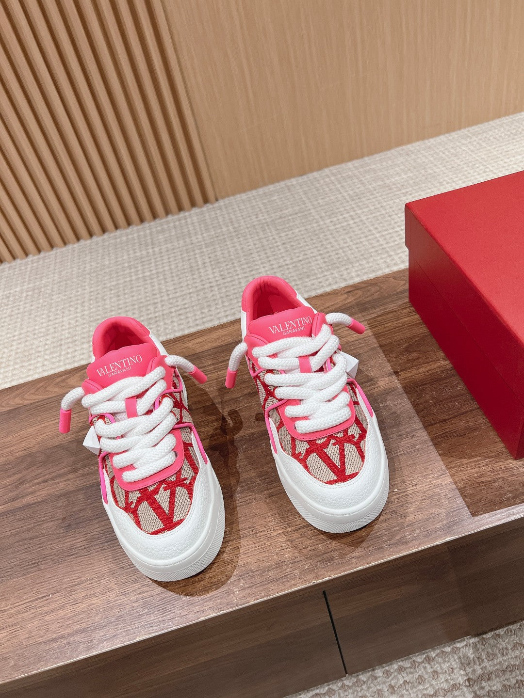 ONE STUD XL LOW-TOP SNEAKER IN NAPPA LEATHER AND TOILE ICONOGRAPHE FABRIC