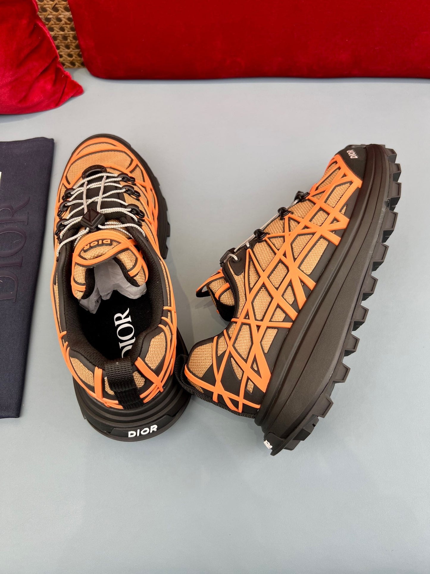 B31 RUNNER SNEAKERS